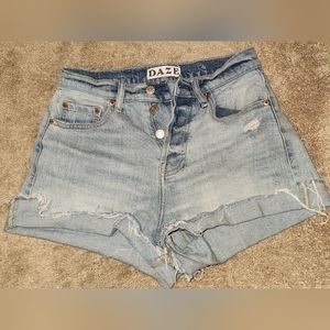 DAZE denim shorts. Size 25